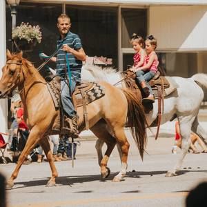 Meet your Posher, Thomas